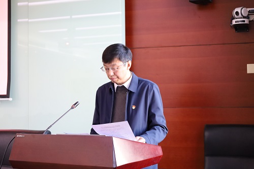 劉建欣書記作報(bào)告.JPG 劉建欣書記作報(bào)告.JPG